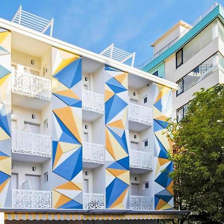 Color Hotel Rimini Exterior photo